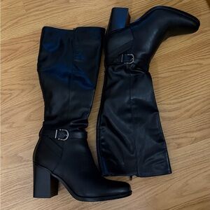 Naturalizer Black Leather Heeled Boots